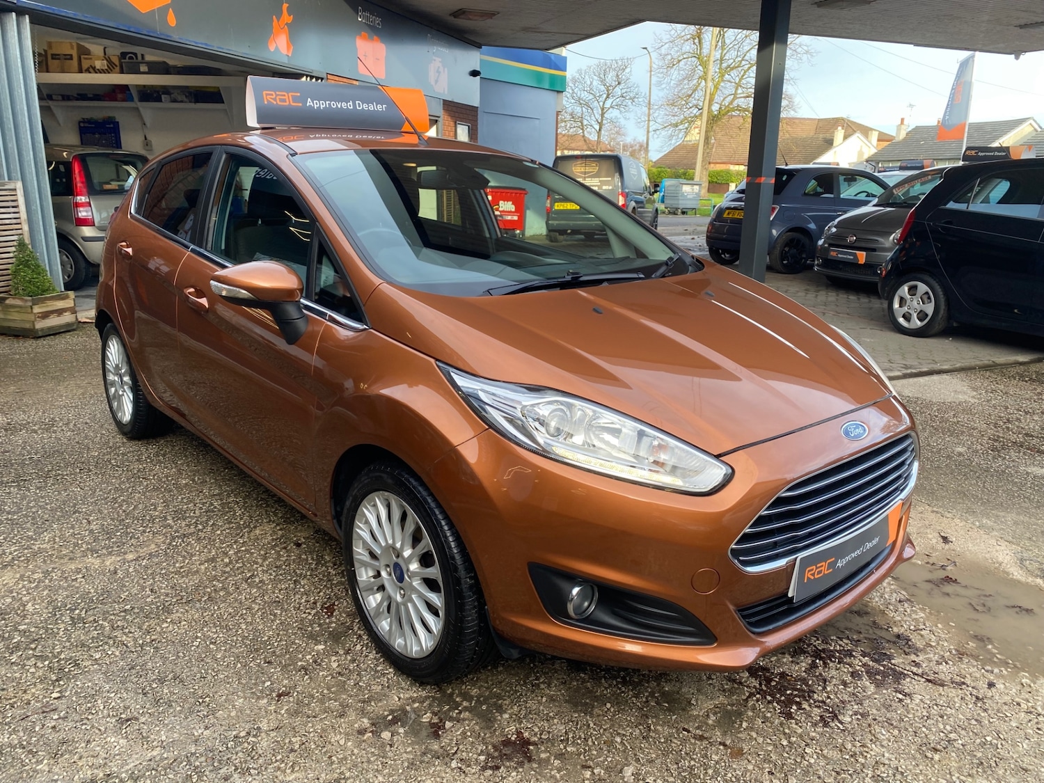 Used Ford Fiesta 2014 for sale - 76922664: Photo 4