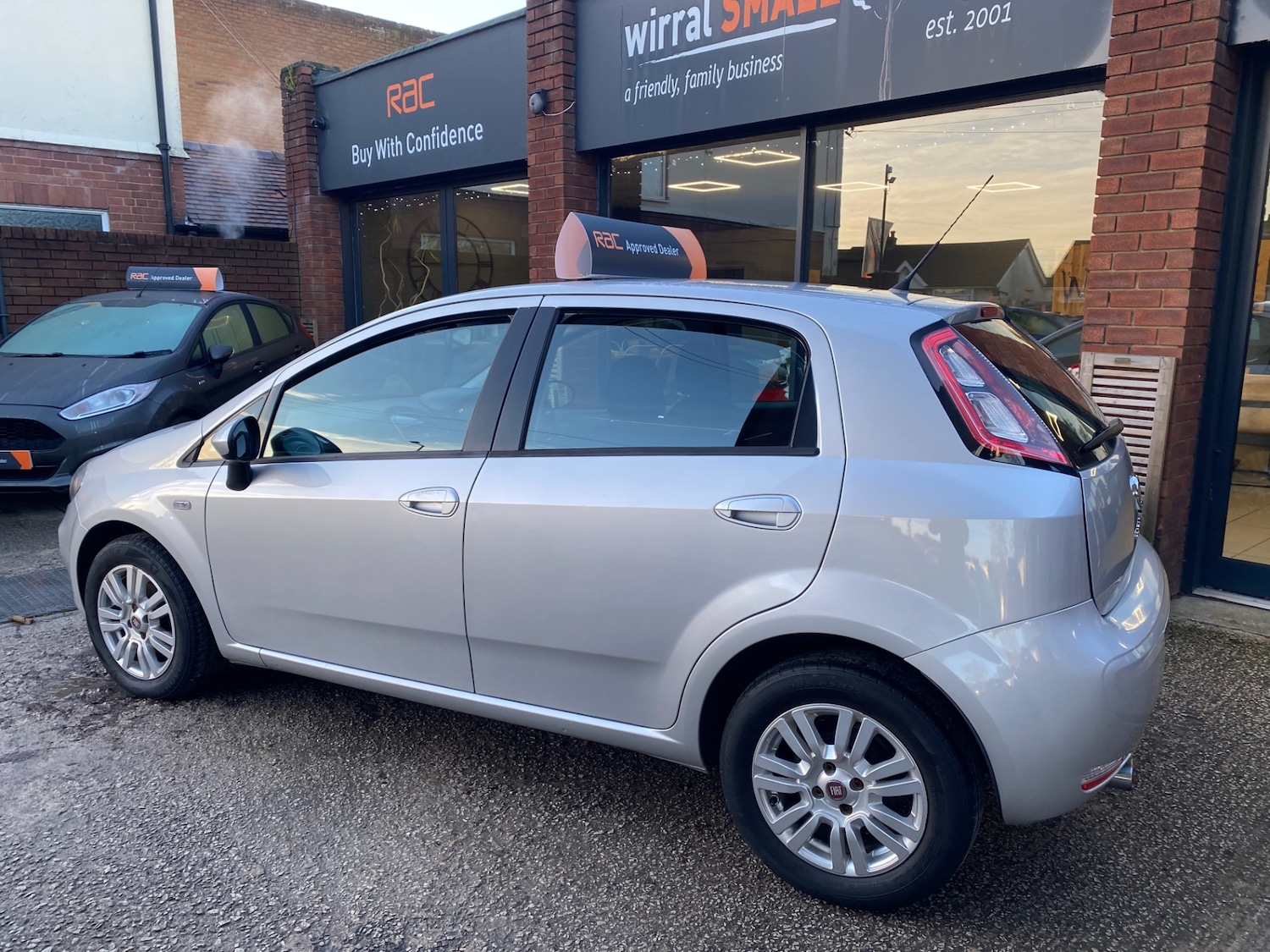 Used Fiat Punto 2014 for sale - 76931137: Photo 7