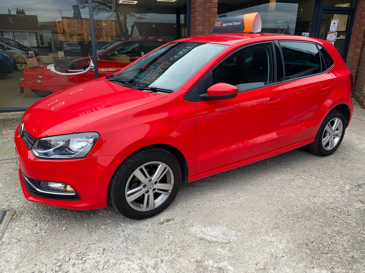 Used Volkswagen Polo 2017 for sale - 78112685: Photo 2