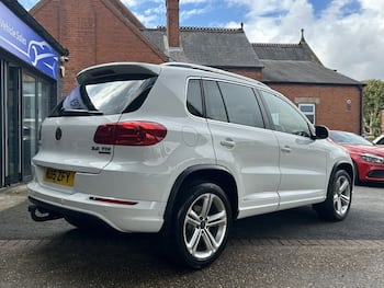 Used Volkswagen Tiguan 2015 for sale - 79805874: Photo