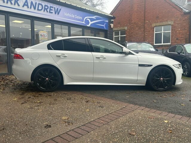 Used Jaguar XE 2018 for sale - 76518544: Photo 2