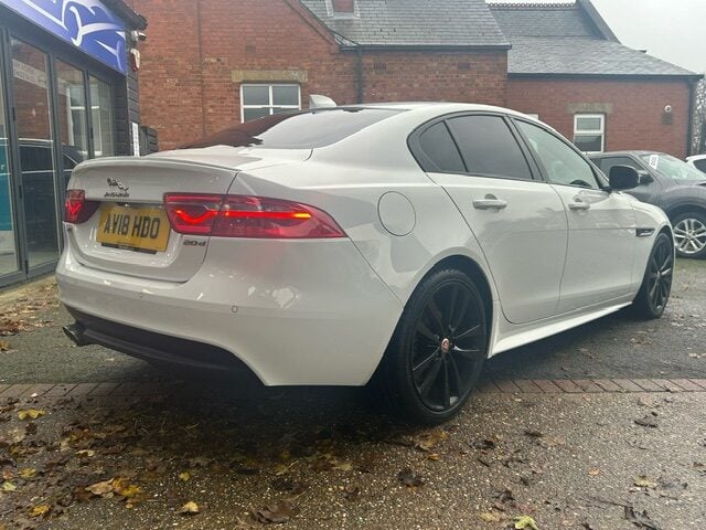 Used Jaguar XE 2018 for sale - 76518544: Photo 3