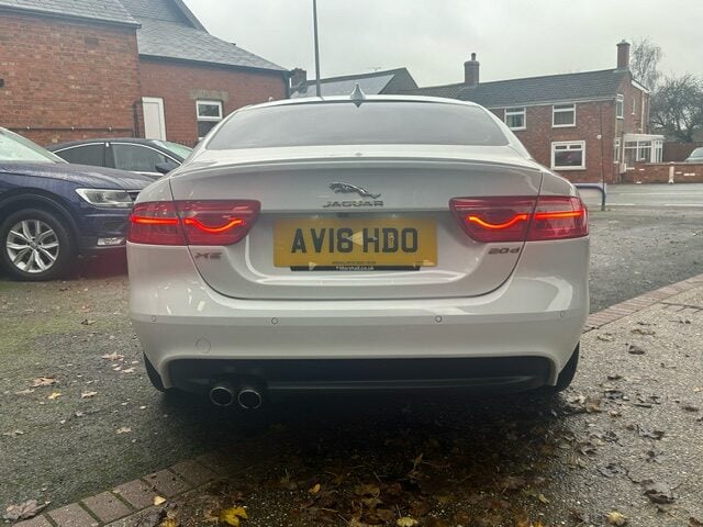 Used Jaguar XE 2018 for sale - 76518544: Photo 4