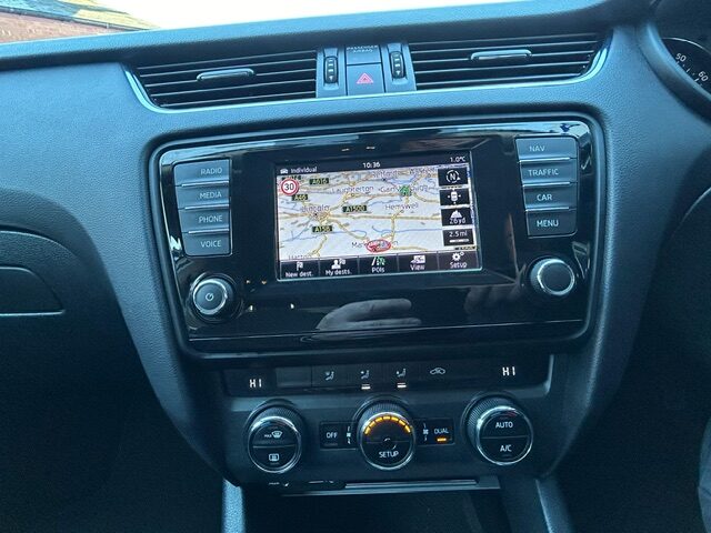 Used Skoda Octavia 2015 for sale - 77555942: Photo 14