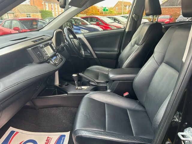 Used Toyota RAV4 2015 for sale - 76653846: Photo 10