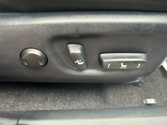 Used Toyota RAV4 2015 for sale - 76653846: Photo 14