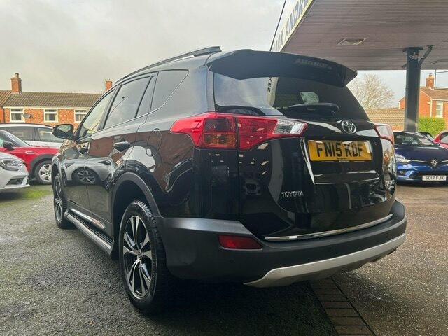 Used Toyota RAV4 2015 for sale - 76653846: Photo 5