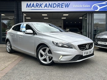 Used Volvo V40 2014 for sale - 79451271: Photo