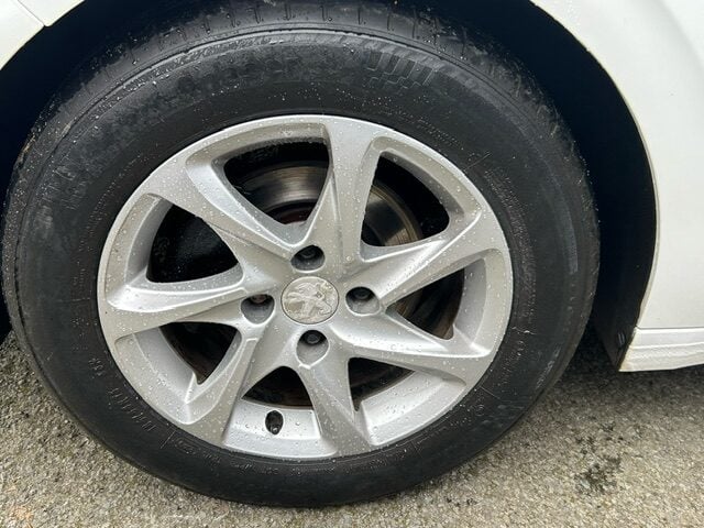 Used Peugeot 208 2015 for sale - 77846653: Photo 10