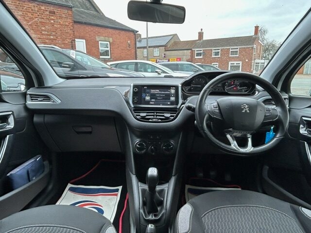 Used Peugeot 208 2015 for sale - 77846653: Photo 14