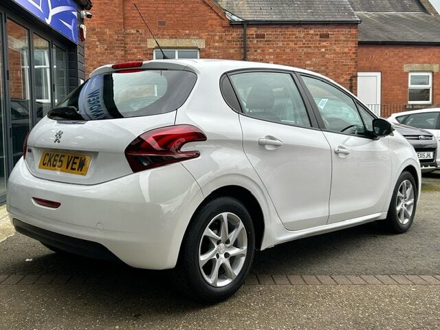 Used Peugeot 208 2015 for sale - 77846653: Photo 3