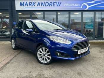 2015 (15) - TITANIUM 5-Door