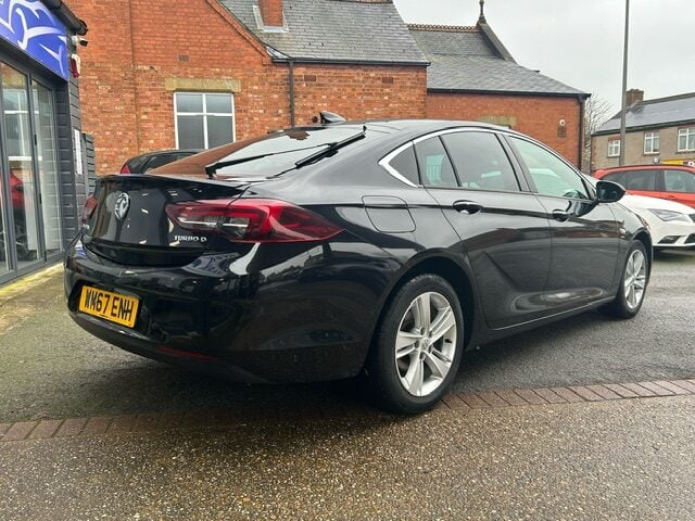 Used Vauxhall Insignia 2017 for sale - 77608068: Photo 3