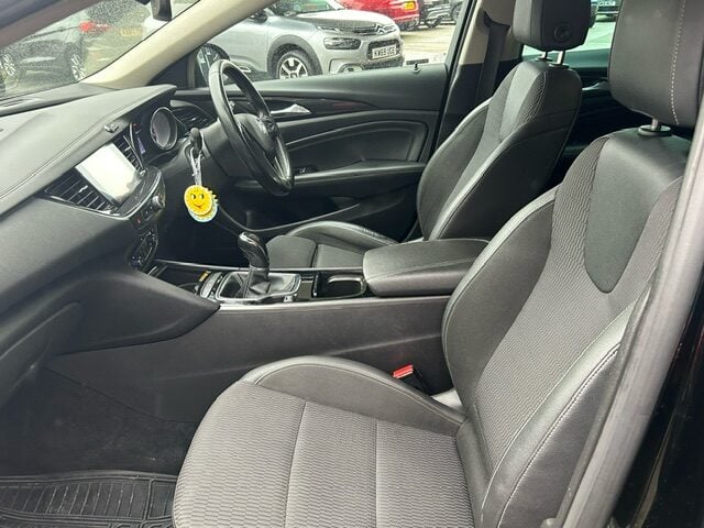 Used Vauxhall Insignia 2017 for sale - 77608068: Photo 9