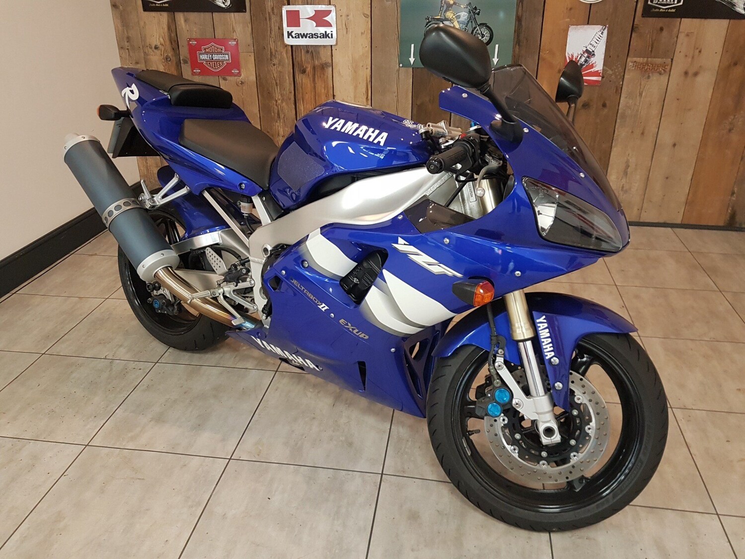 Yamaha Yzf
