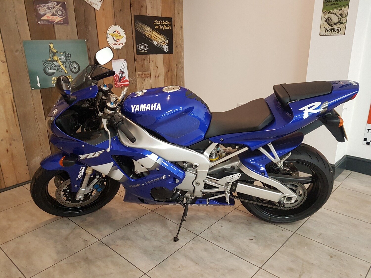 Yamaha Yzf