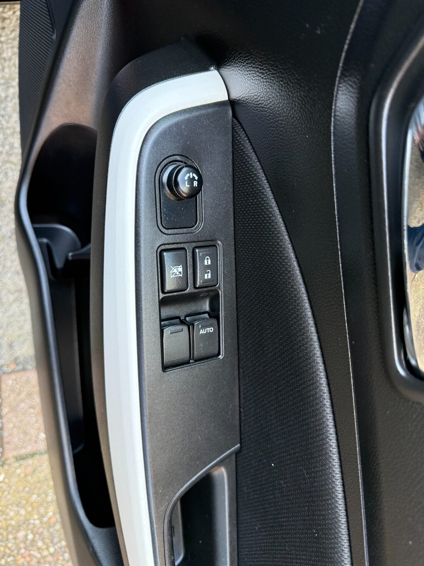 Used Suzuki Swift 2017 for sale - 77935819: Photo 10