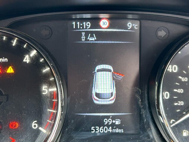 Used Nissan Qashqai 2015 for sale - 77260975: Photo 13