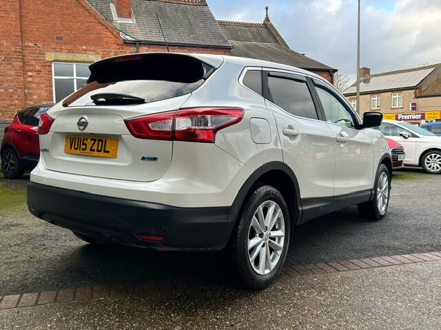 Used Nissan Qashqai 2015 for sale - 77260975: Photo 3