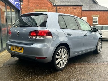 Used Volkswagen Golf 2011 for sale - 77608027: Photo