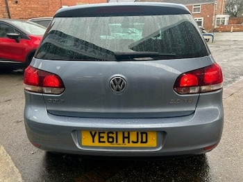 Used Volkswagen Golf 2011 for sale - 77608027: Photo