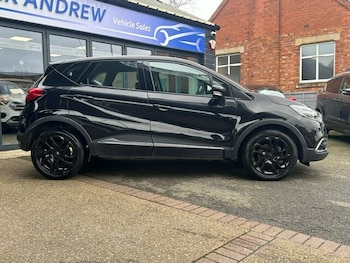 Used Renault Captur 2017 for sale - 77873526: Photo