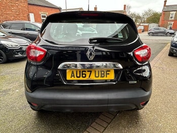 Used Renault Captur 2017 for sale - 77873526: Photo