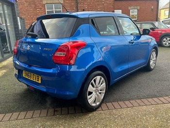 Used Suzuki Swift 2018 for sale - 76653851: Photo