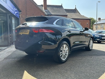 Used Jaguar F-Pace 2018 for sale - 79173951: Photo
