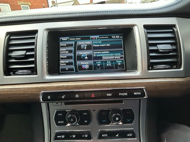 Used Jaguar XF 2014 for sale - 77568482: Photo 14