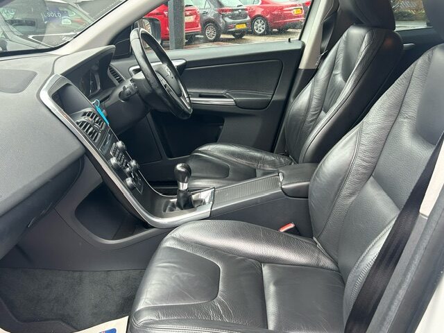 Used Volvo XC60 2013 for sale - 77703322: Photo 8