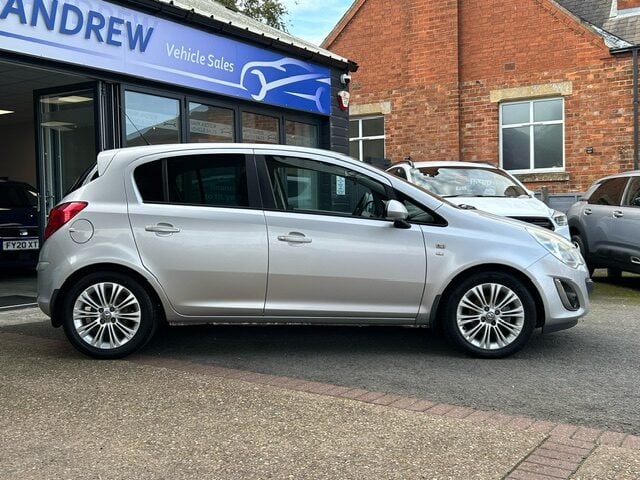 Used Vauxhall Corsa 2011 for sale - 76194628: Photo 2