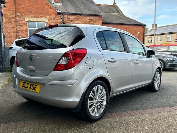 Used Vauxhall Corsa 2011 for sale - 76194628: Photo 3