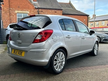 Used Vauxhall Corsa 2011 for sale - 76194628: Photo 3