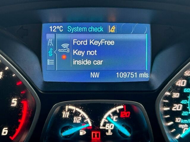 Used Ford Kuga 2015 for sale - 76879540: Photo 13