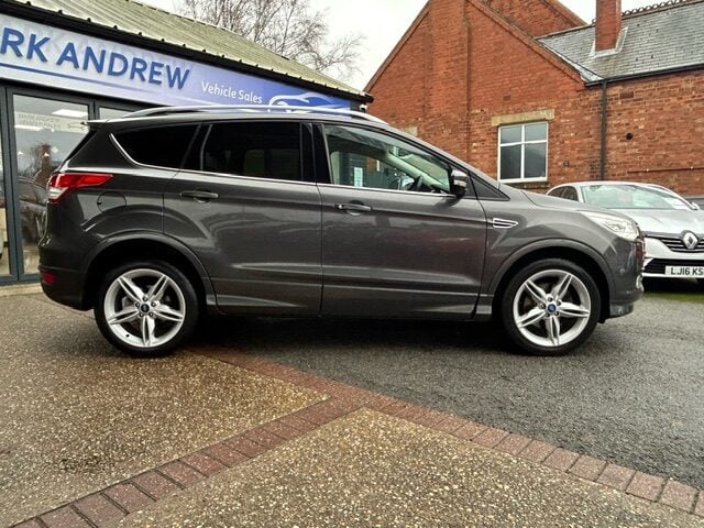 Used Ford Kuga 2015 for sale - 76879540: Photo 2