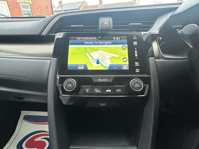 Used Honda Civic 2019 for sale - 76343819: Photo 14