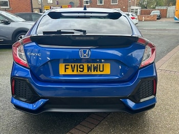 Used Honda Civic 2019 for sale - 76343819: Photo