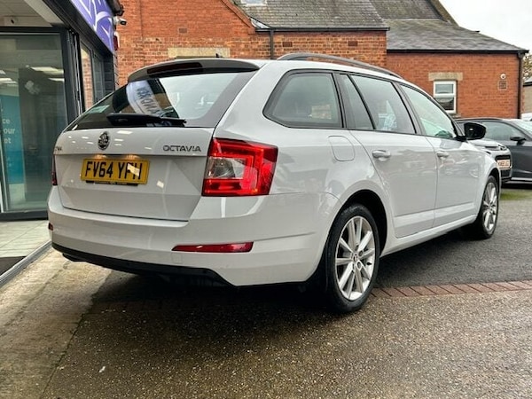 Used Skoda Octavia 2015 for sale - 76163882: Photo 3