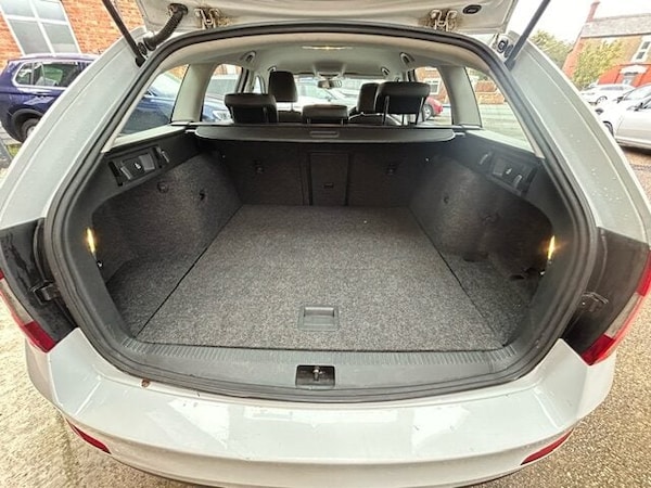 Used Skoda Octavia 2015 for sale - 76163882: Photo 5