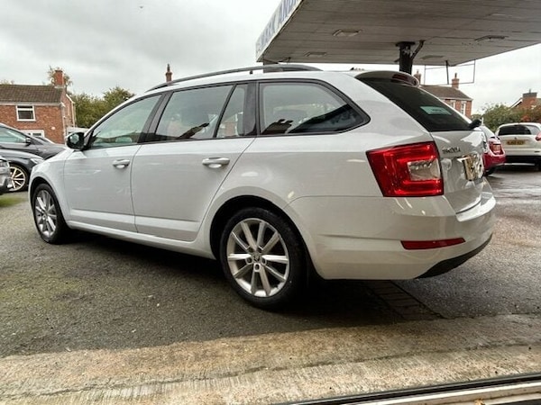 Used Skoda Octavia 2015 for sale - 76163882: Photo 6
