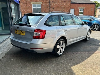 Used Skoda Octavia 2020 for sale - 78522272: Photo