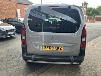 Used Peugeot Rifter 2020 for sale - 79588809: Photo