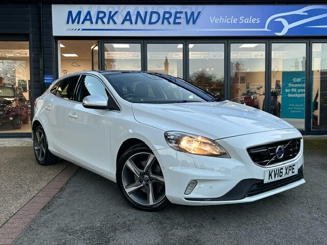 Used Volvo V40 2016 for sale - 76394961: Photo 1