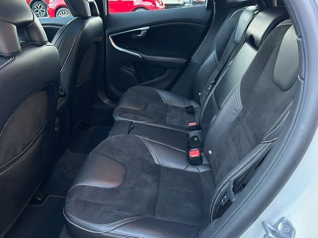 Used Volvo V40 2016 for sale - 76394961: Photo 11