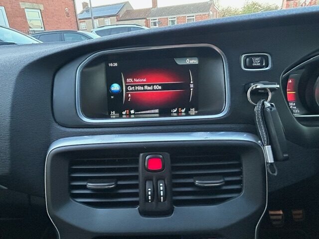 Used Volvo V40 2016 for sale - 76394961: Photo 13