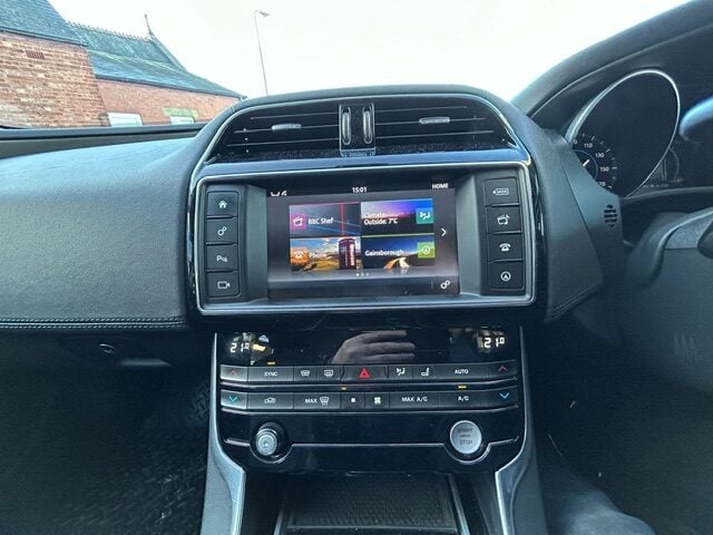 Used Jaguar XE 2016 for sale - 77312955: Photo 13