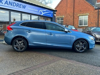 Used Volvo V40 2016 for sale - 77474675: Photo