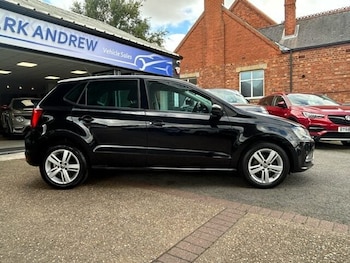 Used Volkswagen Polo 2016 for sale - 75425684: Photo