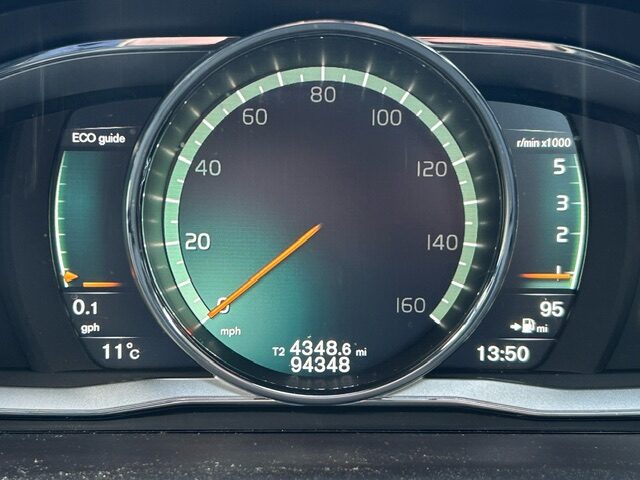 Used Volvo XC60 2017 for sale - 77490806: Photo 12